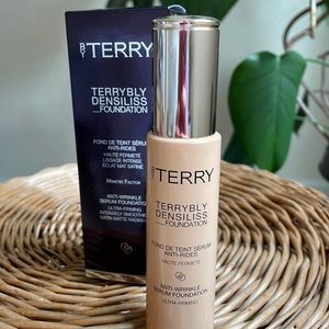 NIB ByTerry Terrybly Densiliss foundation 02 Cream Ivory